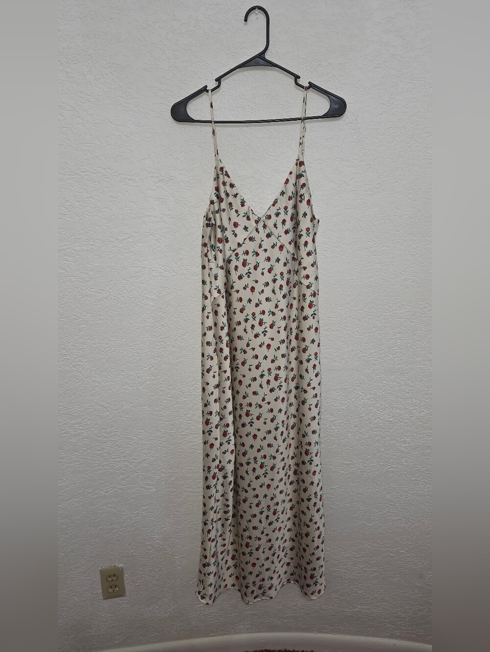 A New Day Large Cream Floral Slip Dress with Red & Green Rose Print